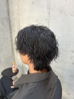 〈再現性〉と〈持ちの良さ〉が自慢のサロン。骨格に合わせたカット、乾かすだけで扱いやすい髪に仕上げます