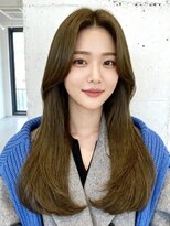 エイチ 大阪梅田(H)&nbsp;シースルーマッシュウルフカットアンブレラカラーショートボブ