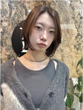 ベベ('BEBE) レディース伸ばしかけボブレイヤー【ミディアム】