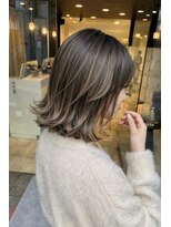 アース 四日市店(HAIR&MAKE EARTH) 動きで魅せる立体感ハイライトボブ
