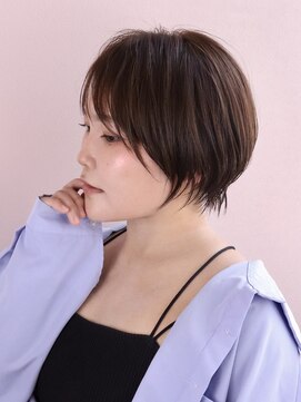 ウォーターリリー(Water Lily) 20代30代40代ひし形ショートボブ丸み前下がりハンサムショート