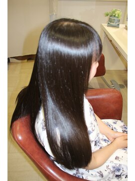 アルル 銀座(alulu) バージンヘアのような輝きストレート