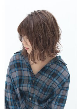 レミ(lemi est) 人気 切りっぱなしボブ風