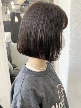 イコ 表参道原宿(ico) イルミナカラー ボブ 切りっぱなし 大人ボブ