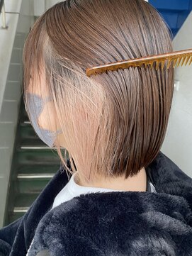 スー 渋谷(suu) インナーカラーコーラルピンクイヤリングカラーケアブリーチ学割