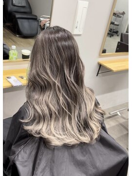 ユウル 横浜(juhl.) ブリーチ/ハイライト/バレイヤージュ/アースカラー/グレージュ