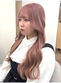 ピンクベージュ