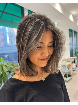 ノラ ウメダ(NORA UMEDA) 地毛ハイライト地毛風ハイライト細いハイライト大阪ハイライト