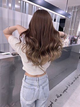 キング 梅田(K!ng) 縮毛矯正髪質改善ハイライトレイヤーカット梅田美容室エクステ