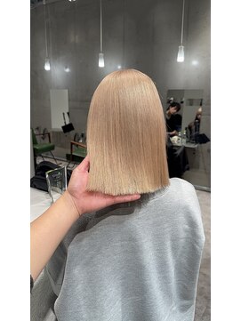 モニカ(MONIQA) ミルクティーベージュ