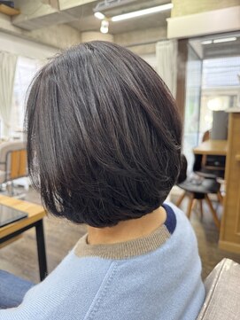 カシー(Casii) 細げ軟毛癖毛さんでも綺麗にまとまるレイヤーボブ