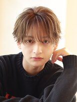 オーシャントーキョー サニー 原宿(OCEAN TOKYO Sunny)&nbsp;フェザーパーマコンマバングセンターパート韓国ヘアグレージュ