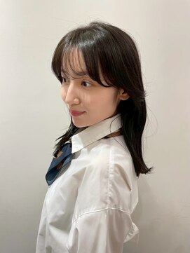 アイウィル(Ai WilL) グレージュ ミディアムレイヤー 前髪カット 暗めカラー 20代