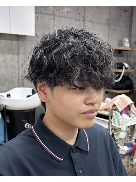 オムファミーユラグ(homme, famille raugh) 無造作波巻きスパイラル