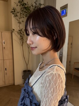 トリッカ 銀座(tricca) 耳かけショート/ブラウンカラー/艶髪