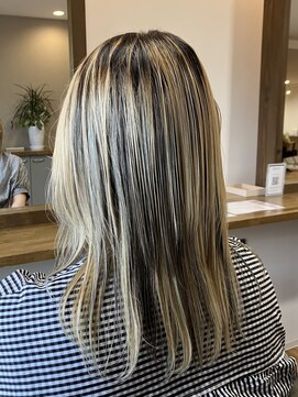 リポゾ(Riposo.) ローライトカラー