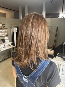 ナイン(nine,s) Olive beige