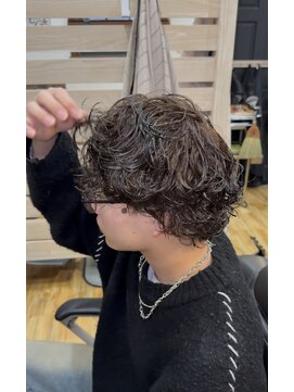 シャドウパーマ