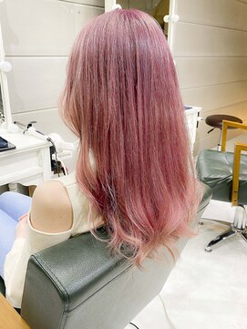 デイズ(days) ピンクベージュカラー☆ブリーチデザインカラー  中村　清彦