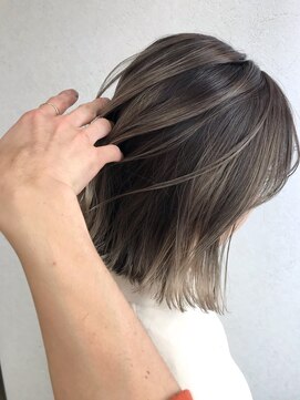 リーコ(Ricco.) バレイヤージュカラー