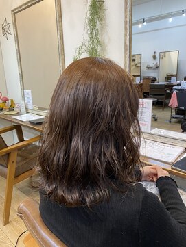 ギフト ヘアー サロン(gift hair salon) 外ハネミディ×大人チョコレートブラウン