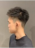 短髪黒髪 ジェットモヒカン 刈り上げツーブロックフェード