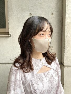 アトリエサニーデイ(atelier SUNNY DAY) ミディアムレイヤーカット/くびれ/グレージュ/前髪カット/