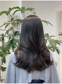 レイヤー/グレージュ/ロング/ブリーチなし/外巻き/艶髪/髪質改善