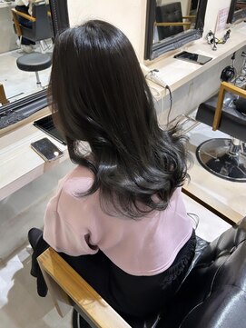 セルカ 新宿(CERCA) ダークグレー 【CERCA新宿/新宿西口】