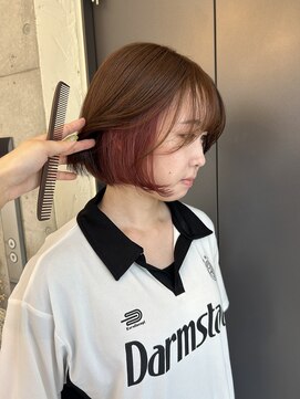 フォルテ ティアラ 横浜店(FORTE TIARA) インナーカラー ぱつっとボブ