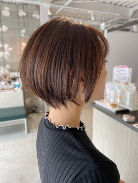 ギネス(Giness) 丸みショート ショートカット 熊本【小顔/ワンレン/ボブルフ】