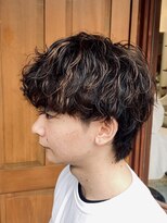 エメン(EMEN)&nbsp;マッシュウルフハイライトパーマ