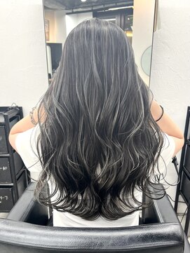 ルアナ(Luana.) 【カッコ可愛い大人ハイライト☆軽くないレイヤーが巻きやすい】