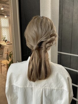 ウユ(uyu) ゆるっとニュアンスヘアセット