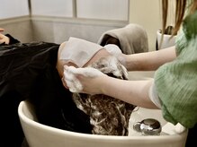  【贅沢な頭皮ケア】目や肩の疲れを感じる方へ。極上の「炭酸スパ」で日々の疲れを癒す至調のひととき♪