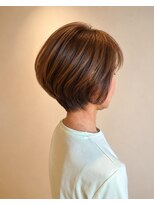 カウチ ヘアー ドレッシング(COUCH Hair Dressing) 女性らしいフェミニンなショートスタイル