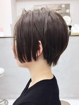 ミッテル(mittell)&nbsp;ショートヘア毛先パーマことりベージュ黒髪ウォーターフォール