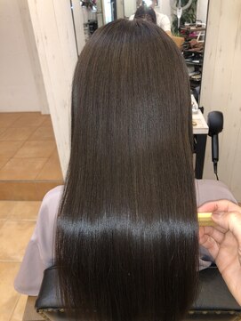 アコンプリッシュ 代官山 恵比寿(accomplish) プラチナミネコラ