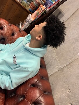 エルエー バーバーショップ 草津店(L.A BARBERSHOP) 針金アフロ