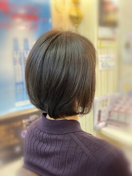 美容室 ティンカーベル ショートヘア