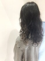 ウクラ バイ レシッド 池袋(uchla by rcid)&nbsp;こなれミディ♪スパイラルパーマフェミニンロングウェーブパーマ