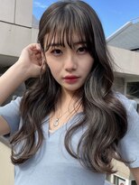 トリコ ショップアンドヘアサロン(tricot shop hair salon)&nbsp;透明感グレージュカラー×艶ロング