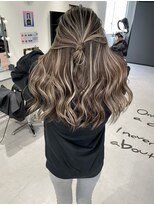 キング 高槻(K!ng)&nbsp;縮毛矯正髪質改善ハイライトレイヤーカット高槻美容室エクステ