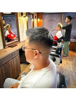 ジョイボックス 東三国店(JOYBOX)&nbsp;フェザーアップ×スキンフェード