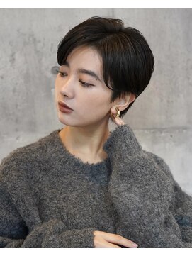 アイスバーグ(eyesburg) ベリーショートセンター分け大人ショート清澄白河