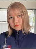 ミルクティーベージュ　ボブ　ハイトーン　ダブルカラー　渋谷