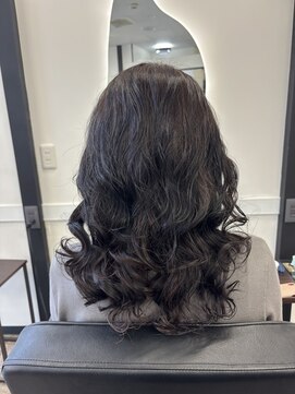 ロア 熊本(LOA) コテ巻き風パーマ　くっきり高め