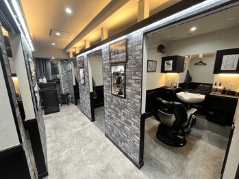 プラウド(PROUD)の写真/大型店が苦手な方も落ち着いたプライベート空間でゆったりリラックスしながら施術が受けられる◎