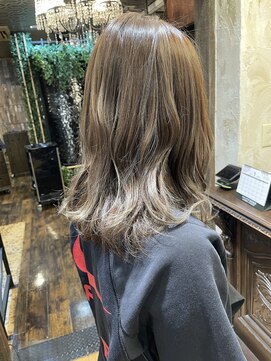 リノ カルバリ(Lino Calbari) ハイライトonベージュ