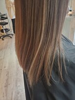 ベベ('BEBE)&nbsp;セミロング ハイライト ベージュ